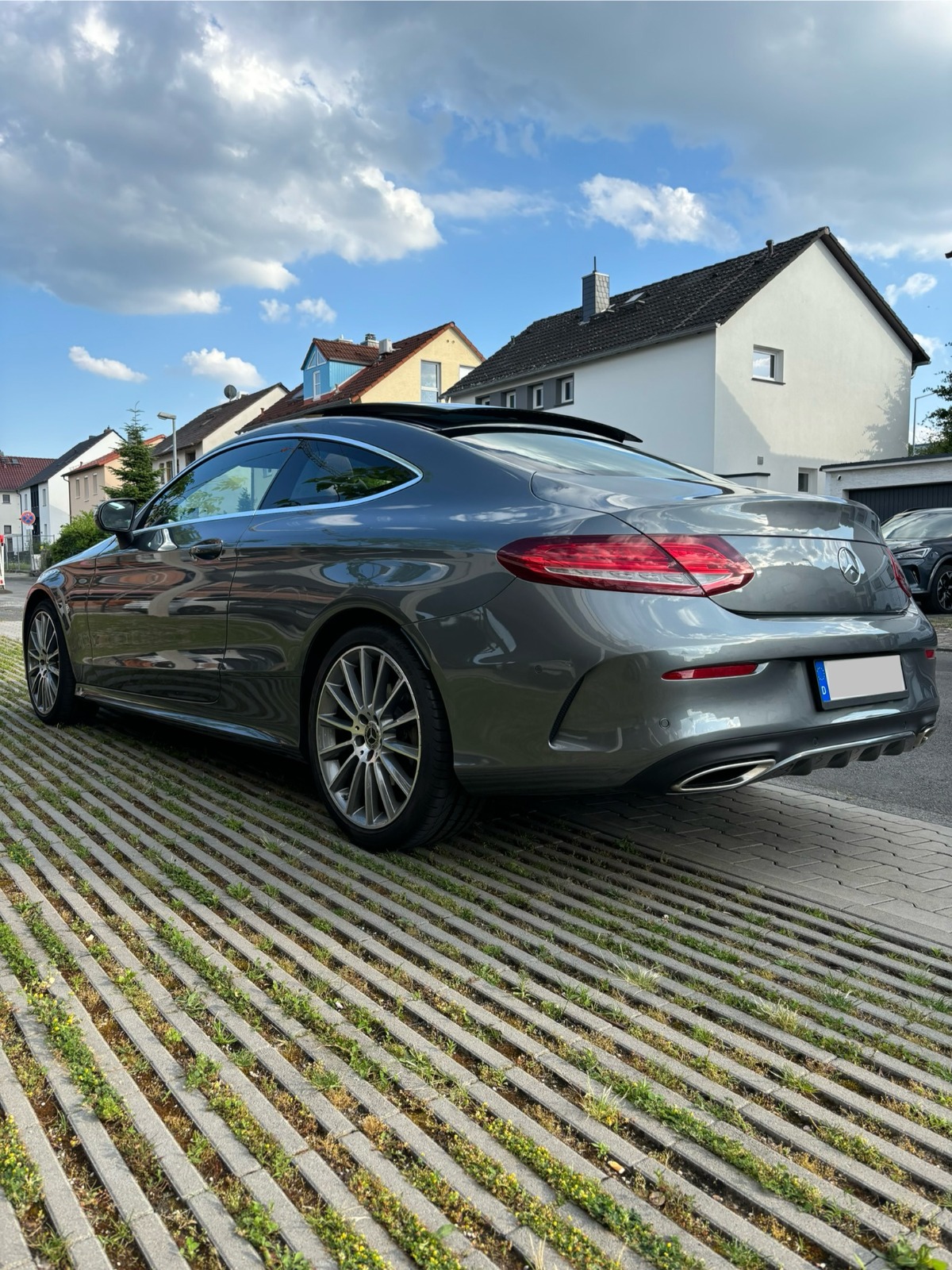 Mercedes-Benz C 300 Coupé AMG Line 